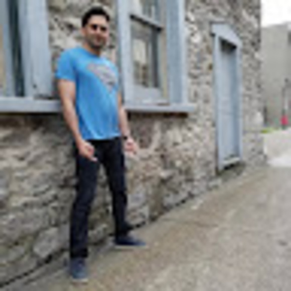 Meet your Posher, Islandiya - Picture 1 of 1